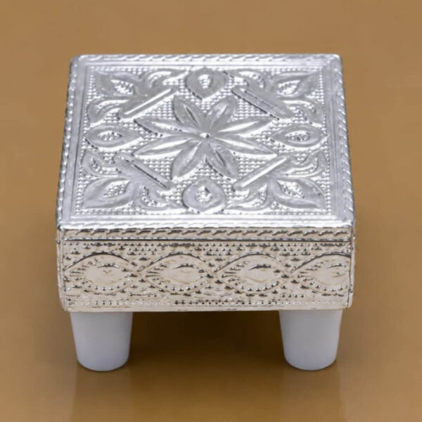 Premium Silver Finish Mini Pooja Manai (2 × 2 × 1.5 Inch) – Decorative Embossed Chowki