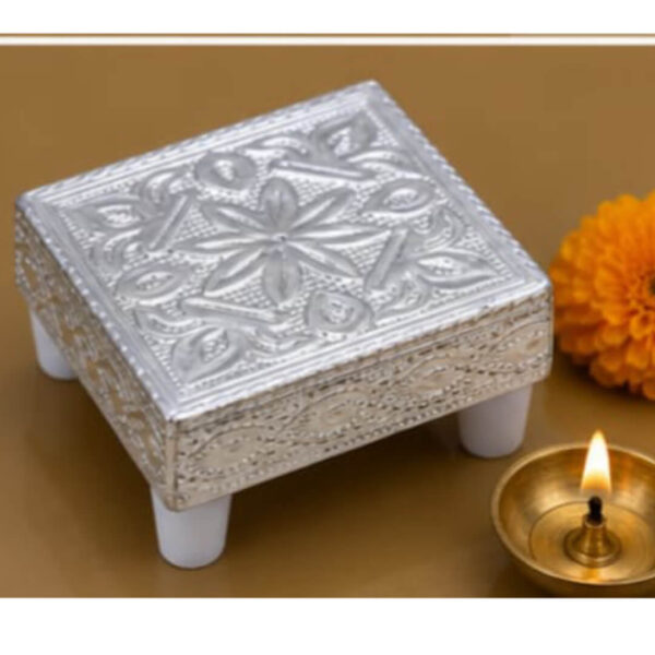 Premium Silver Finish Mini Pooja Manai (2 × 2 × 1.5 Inch) – Decorative Embossed Chowki